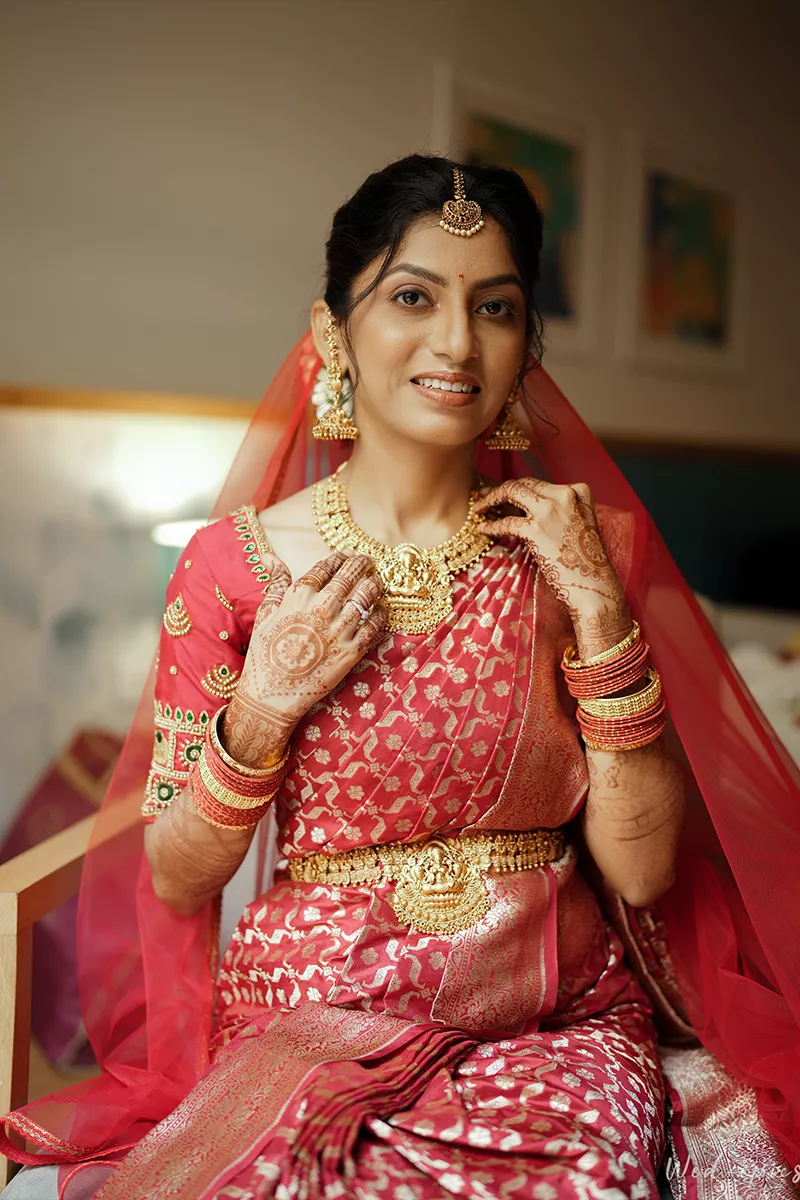 book bridal photographer Hubli